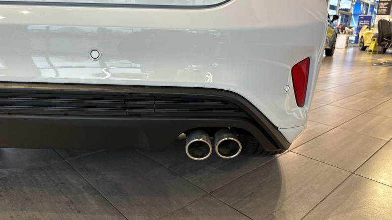 Ford Focus 1.0 EcoBoost Hybrid mHEV 155 ST-Line 5dr Auto Petrol Hatchback